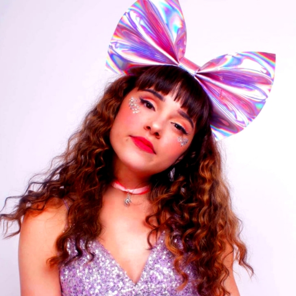 Roxie sweetheart pink holographic bow